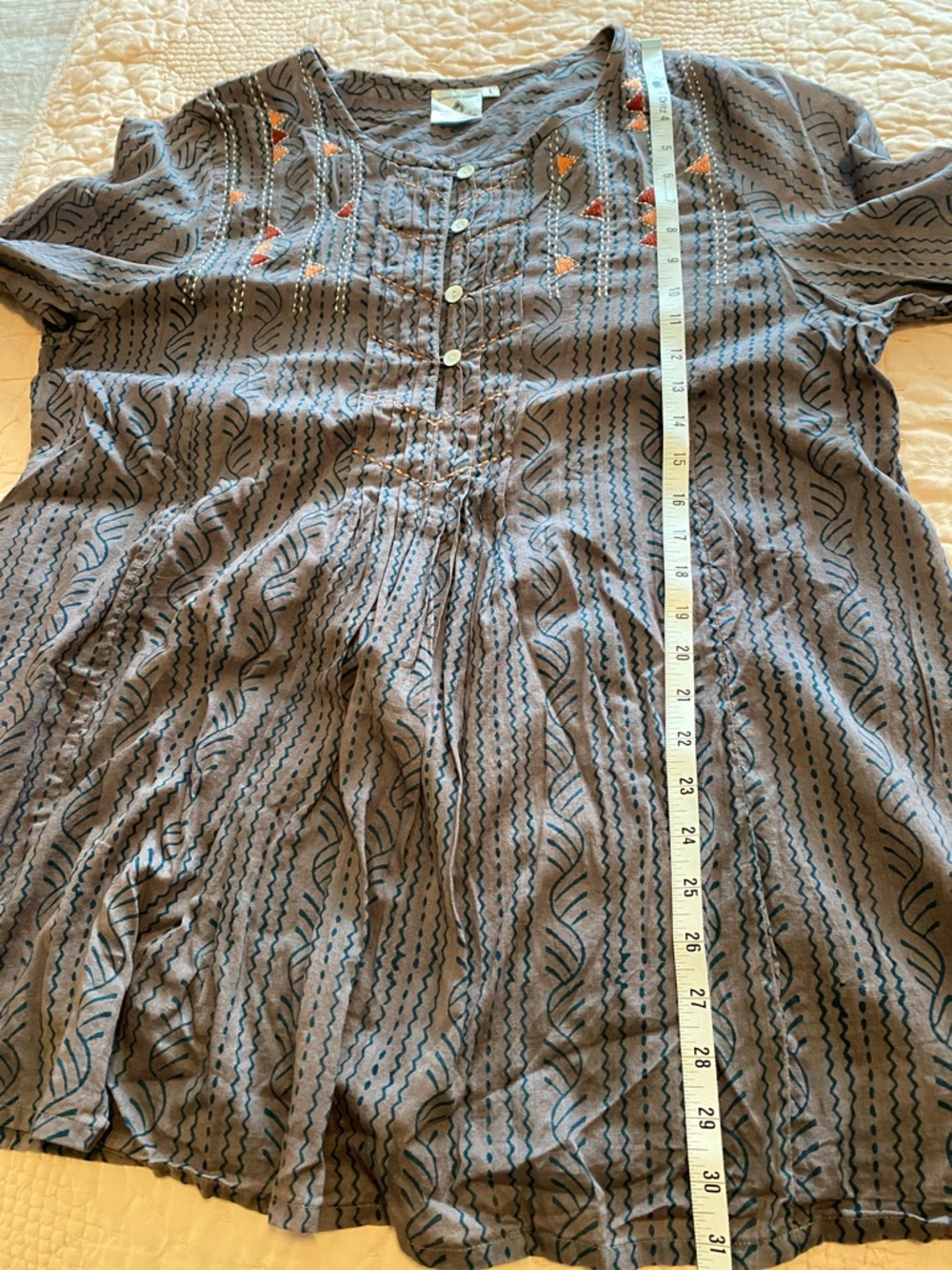 Cotton Embroidered Tunic Top from Dignity Not Charity, Women’s Size Large - Picture 5 of 9